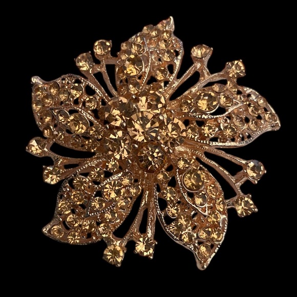 Jewelry - Rose-Gold Floral Brooch - Victorian Style